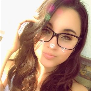 Meet your Posher, Vanessa